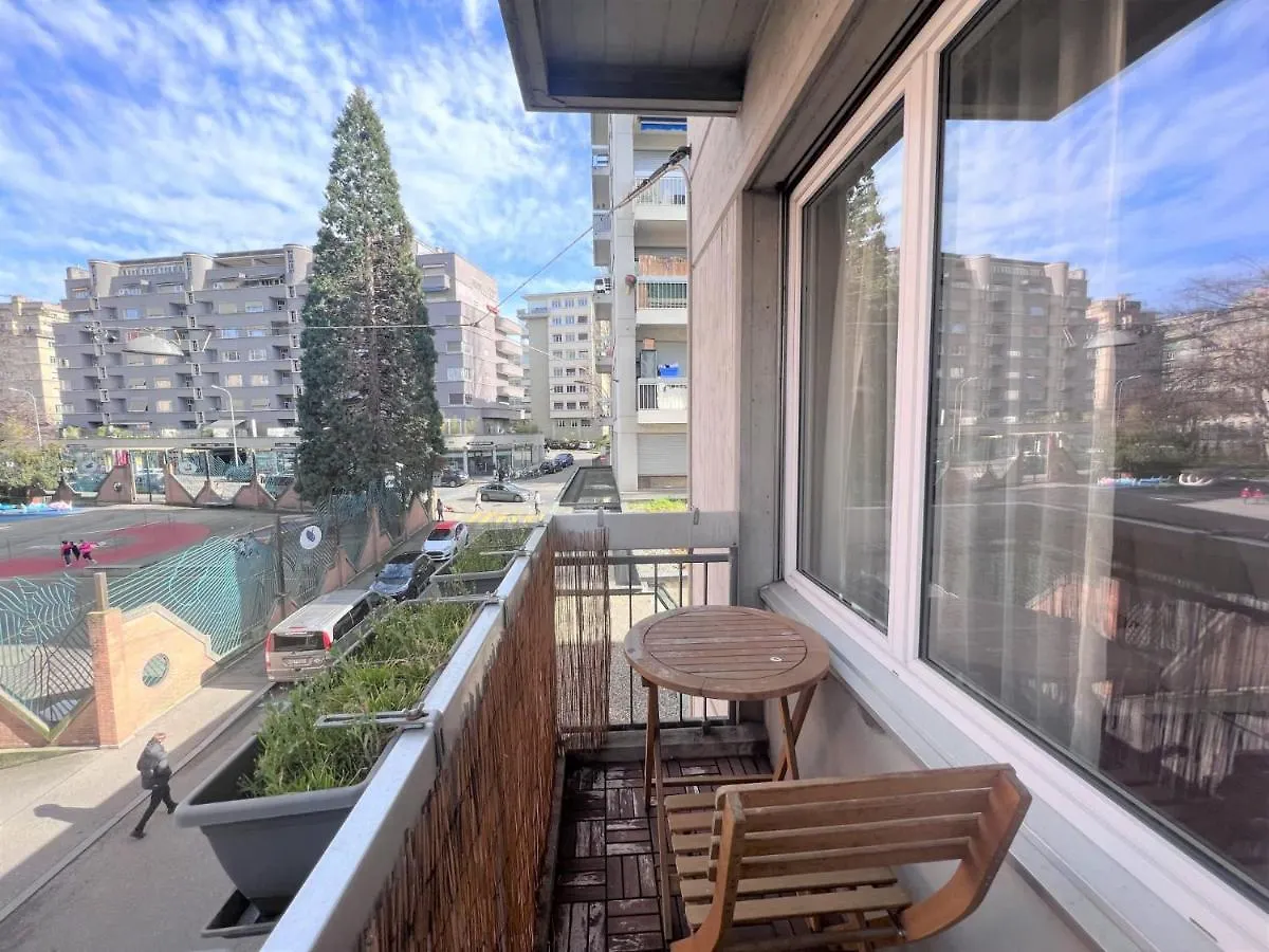 Appartement Spacieux Et Lumineux Aux Eaux-Vives Γενεύη 0*,  Ελβετία